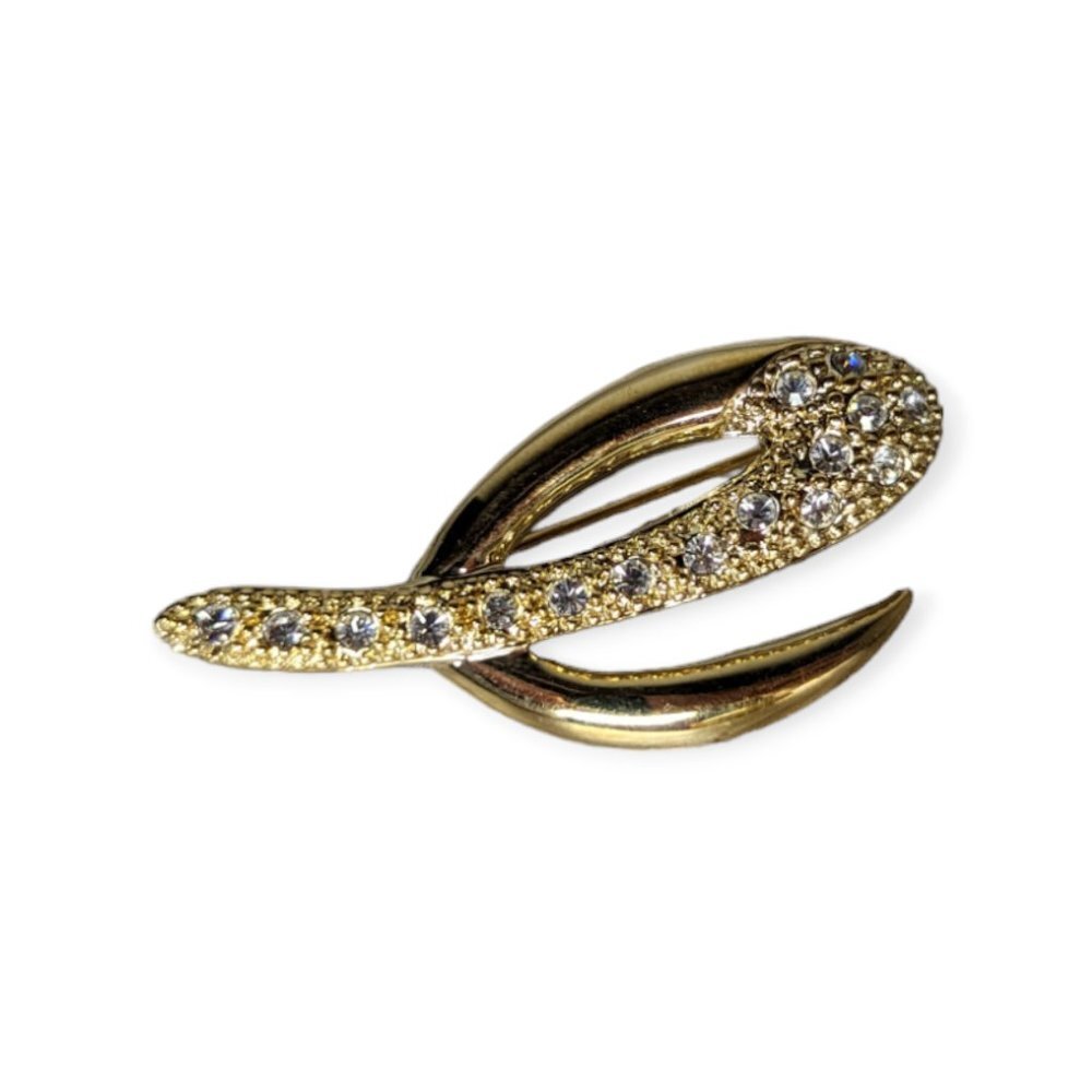 Gold Tone & Rhinestone "e" Brooch/Pin